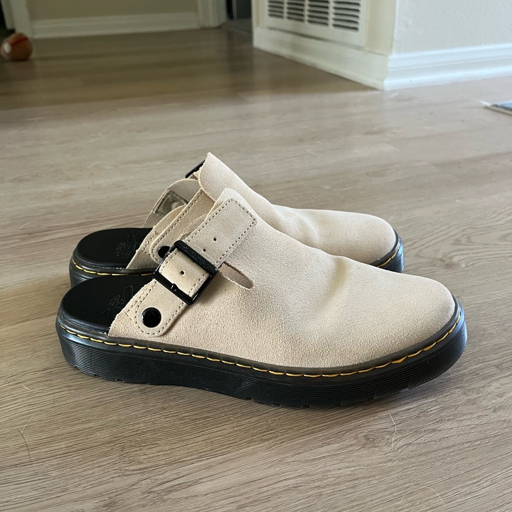 Dr. Martens Carlson Women’s Cream Clog Mule